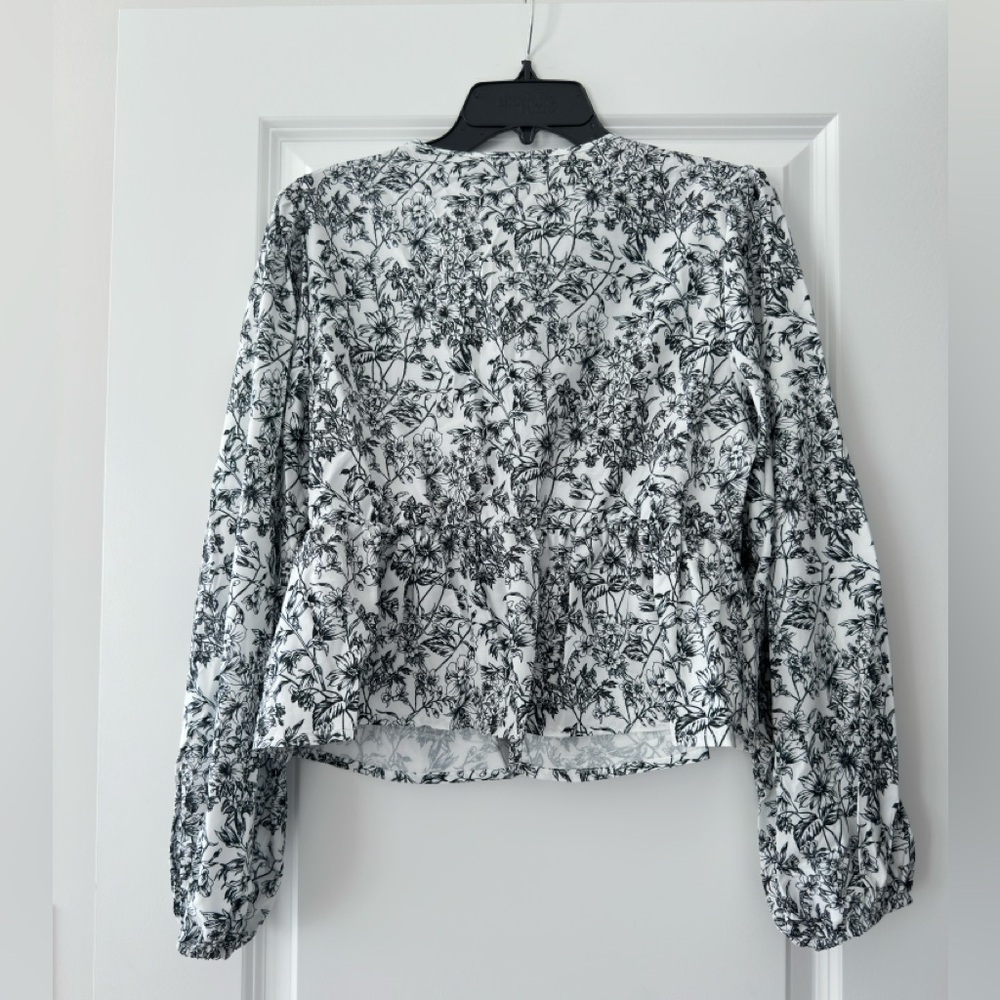 SHEIN VCAY Women’s Tie-Up Bow Shirt - Picture 4 of 6